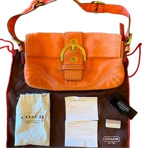 RARE COACH 💓 PINK SUEDE 💓 PURSE VINTAGE BAG  WITH COACH BRUSH & KIT